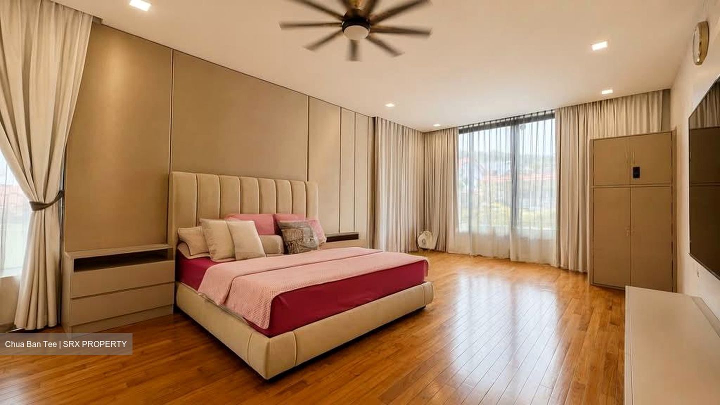 Hillview Garden Estate (D23), Semi-Detached #600241401